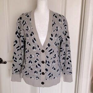 Retrology Animal Print button down Cardigan Sweater Womens soft cozy winter Sz M